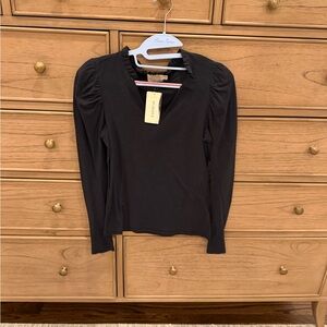 Evereve Black Long-Sleeve Puff Shoulder Top
